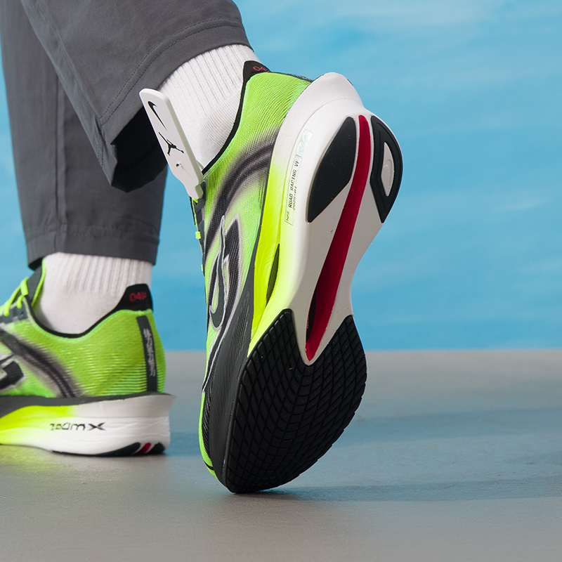 Nike Men's Sports Shoes Zoomx  - Men'S Shoes In Next recensione e prezzo
