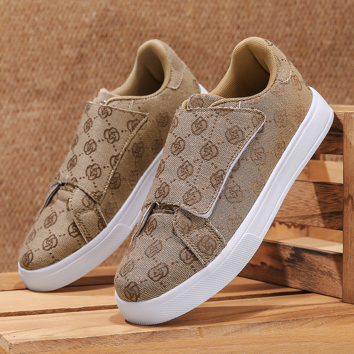 2026 New Men's Vintage Print V - Casual Sneaker Low recensione e prezzo