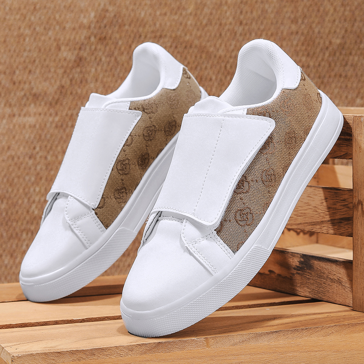 2026 New Men's Vintage Print V - Casual Sneaker Low recensione e prezzo